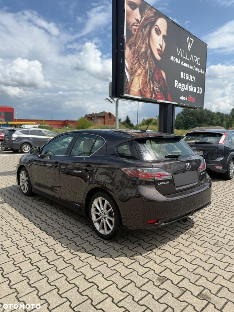 Lexus CT - 21