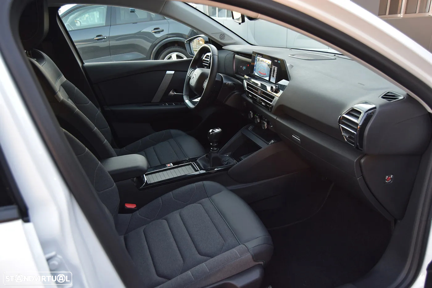 Citroën C4 1.2 PureTech Plus - 23