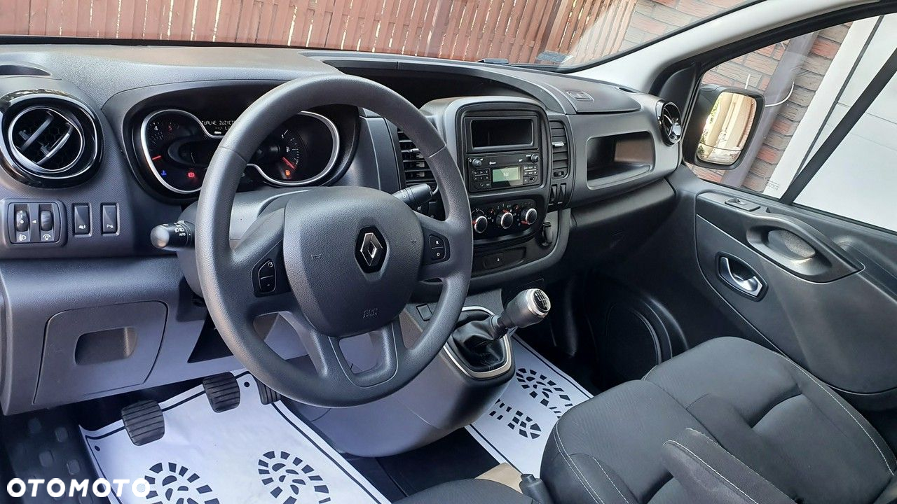 Renault Trafic - 21