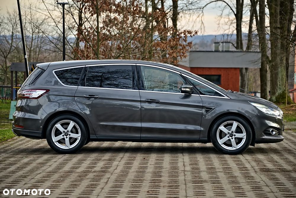 Ford S-Max 2.0 TDCi Titanium - 23