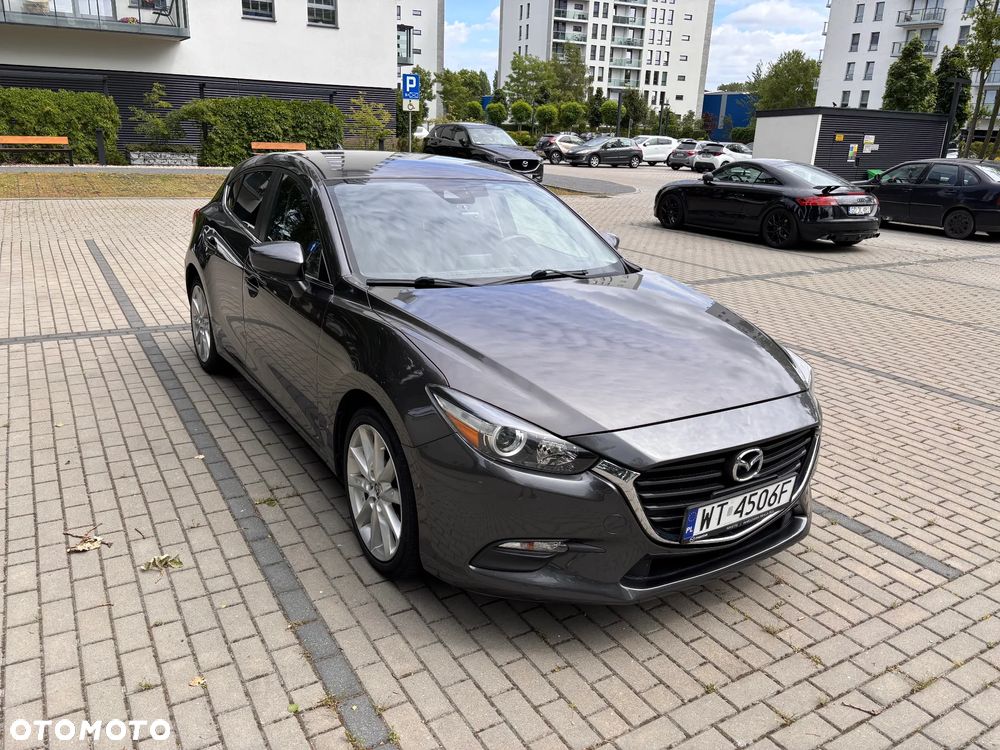 Mazda 3 - 4