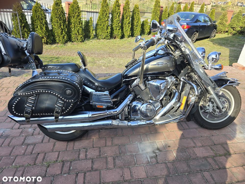 Suzuki Intruder - 8