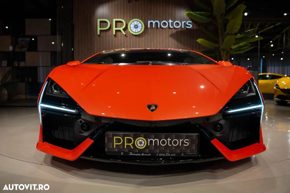 Lamborghini Revuelto - 13