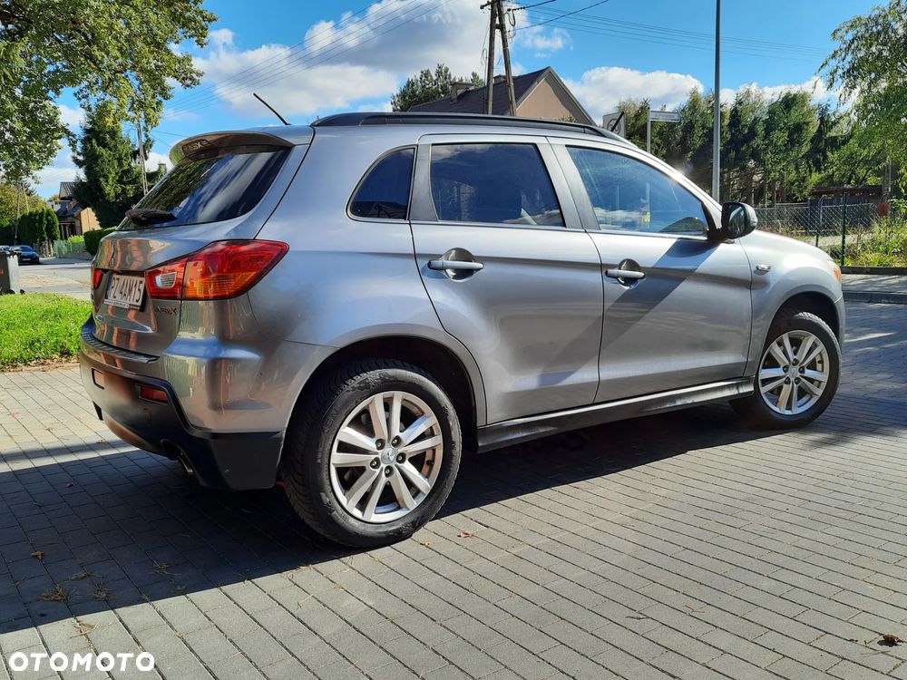 Mitsubishi ASX - 4