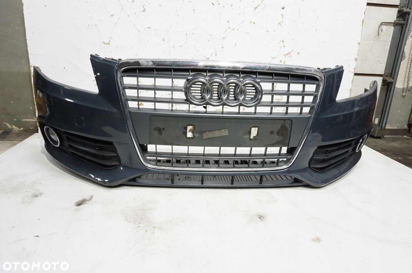 ZDERZAK PRZÓD HALOGENY AUDI A4 B8 - 1