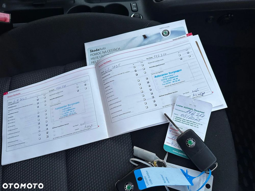 Skoda Octavia 1.6 Ambition - 8