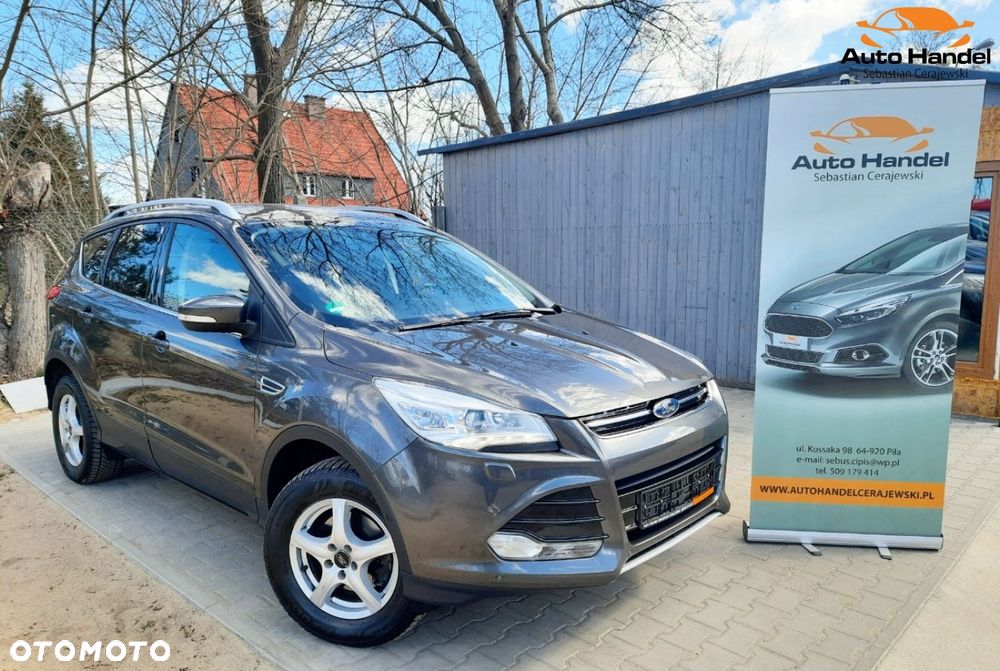 Ford Kuga 1.5 EcoBoost 2x4 Titanium - 2