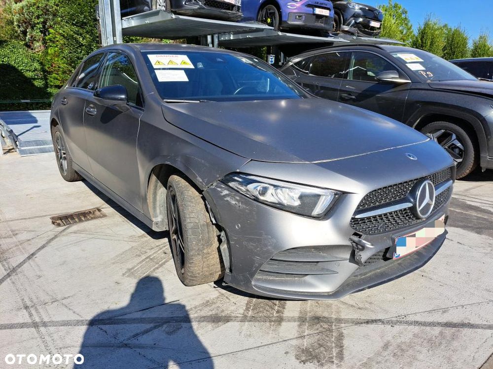 Mercedes-Benz Klasa A 250 e PHEV AMG Line 8G-DCT - 2