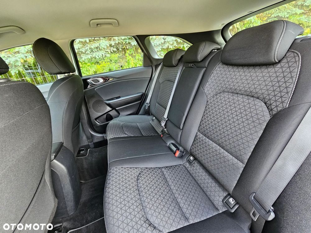 Kia Ceed 1.4 T-GDI OPF Platinum Edition - 34