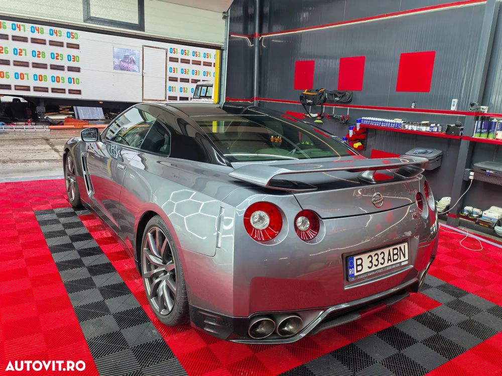 Nissan GT-R Black Edition - 3