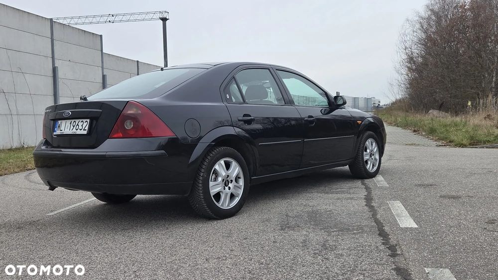 Ford Mondeo 1.8 Ghia - 4