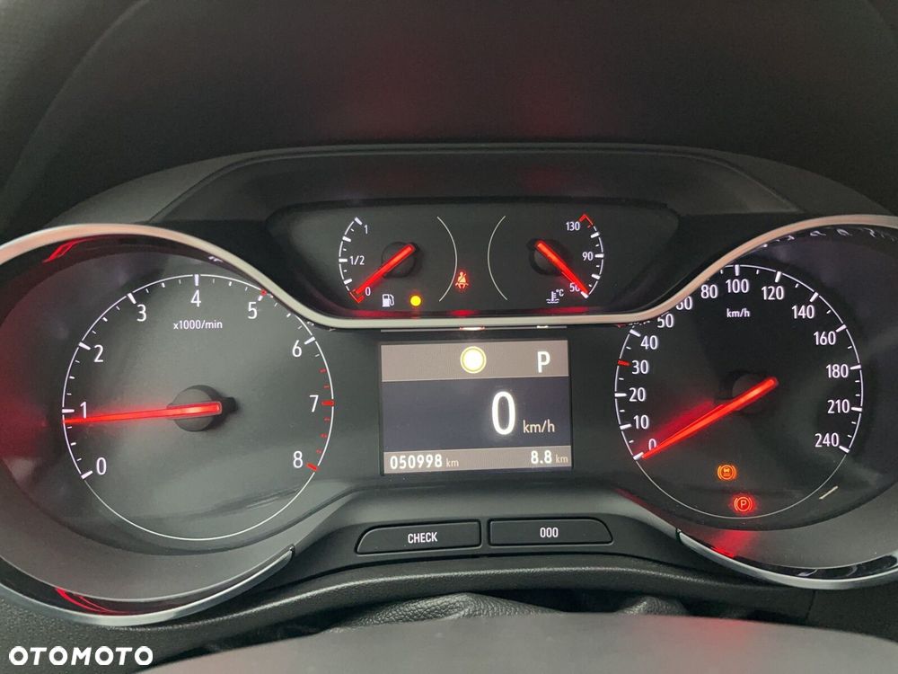 Opel Crossland X - 24