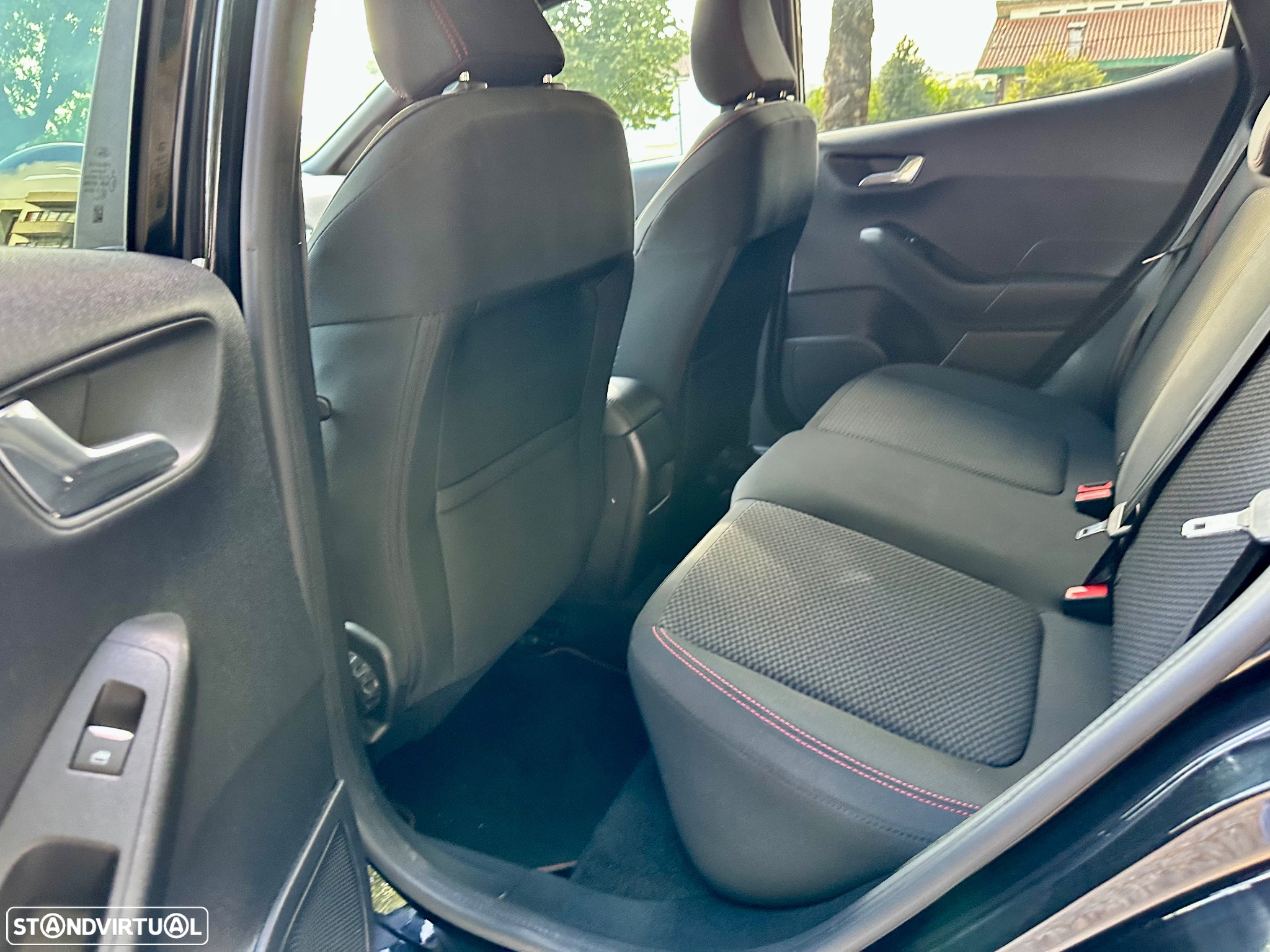 Ford Fiesta 1.0 EcoBoost ST-Line - 22