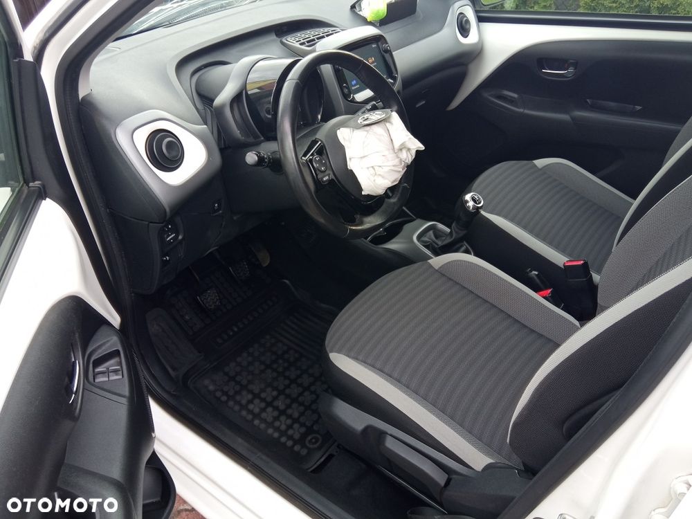 Toyota Aygo x-style - 10