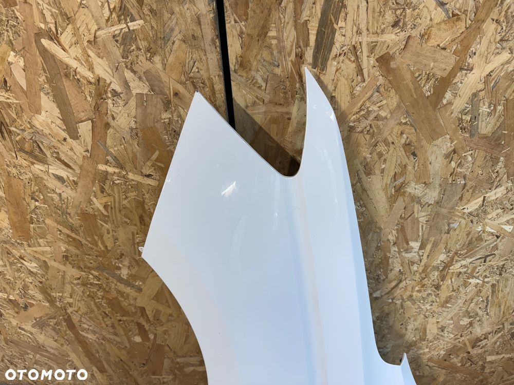 Przedni lewy błotnik Volkswagen caddy 2k7 - 2