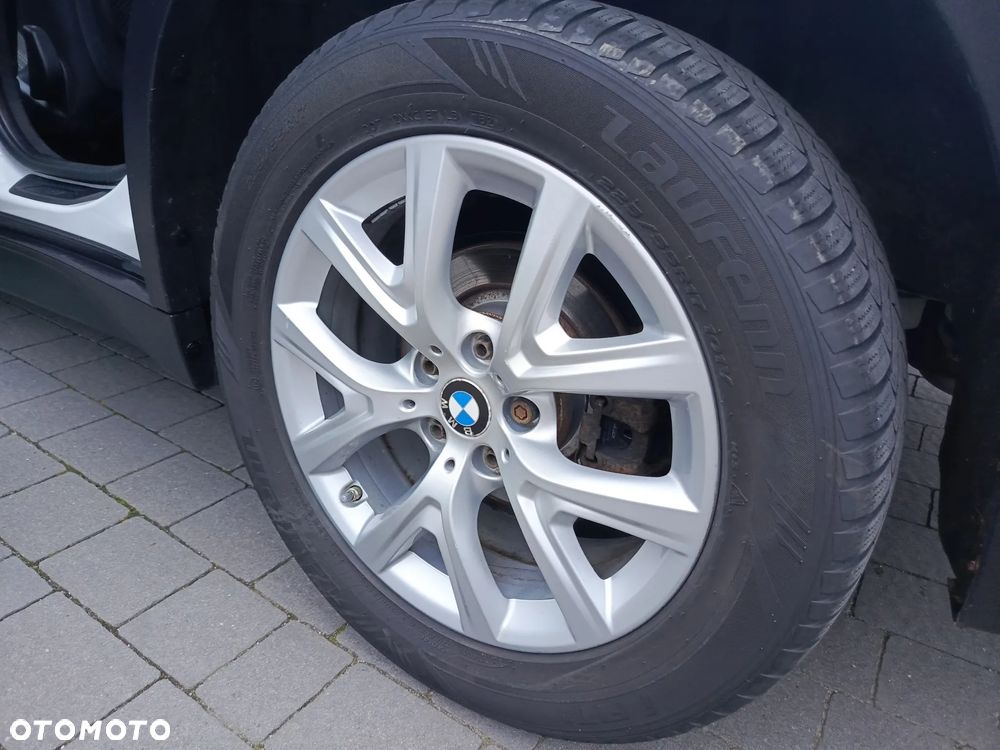 BMW X1 xDrive18d - 27