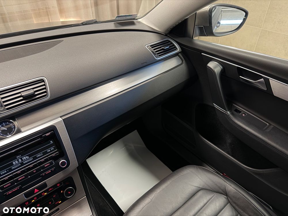 Volkswagen Passat 2.0 TDI 4Mot Highline - 18