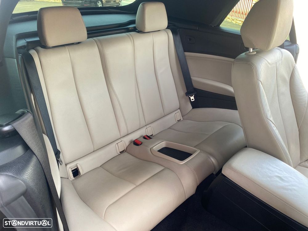 BMW 220 d Cabrio LIne Luxury Auto - 23