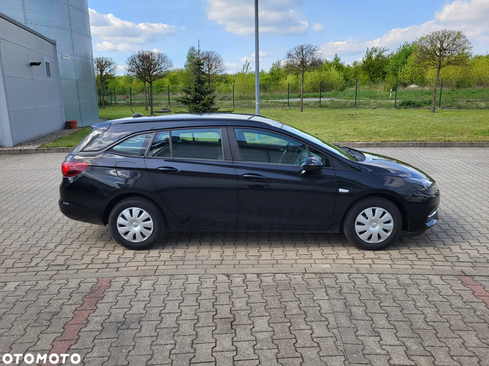 Opel Astra 1.5 D Start/Stop Sports Tourer Business Edition - 11