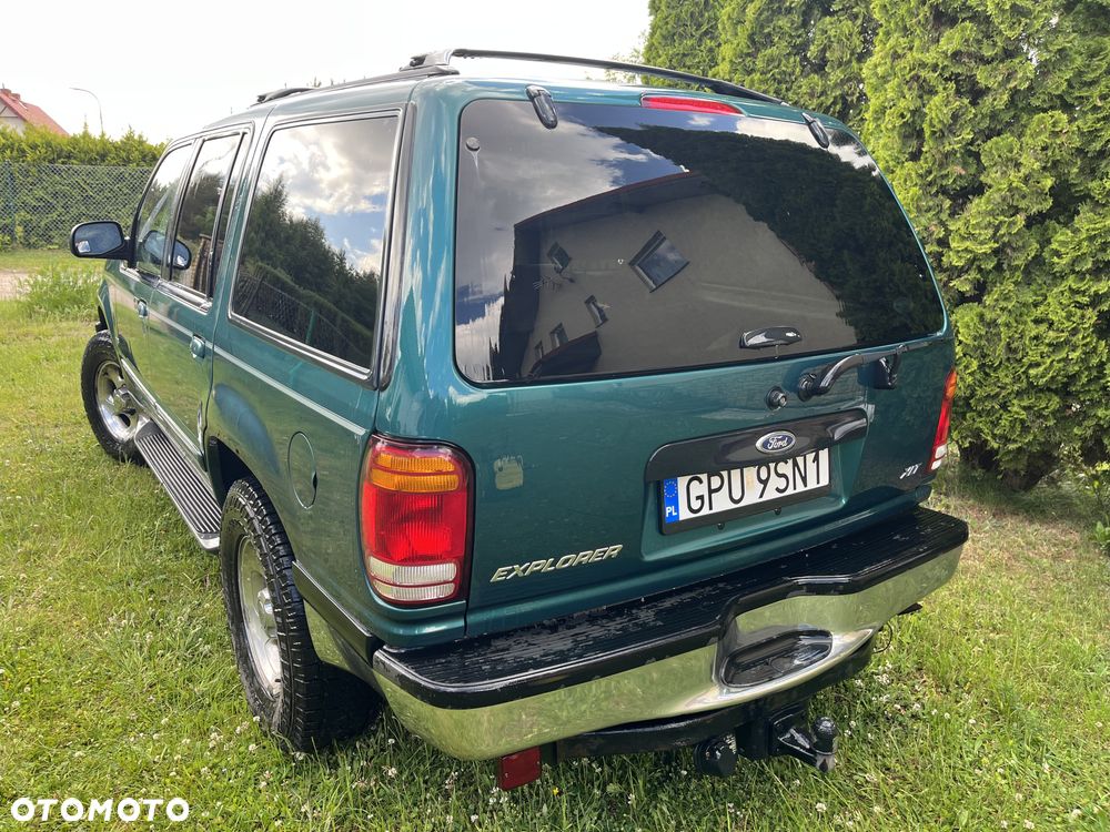 Ford Explorer 4.0 - 10