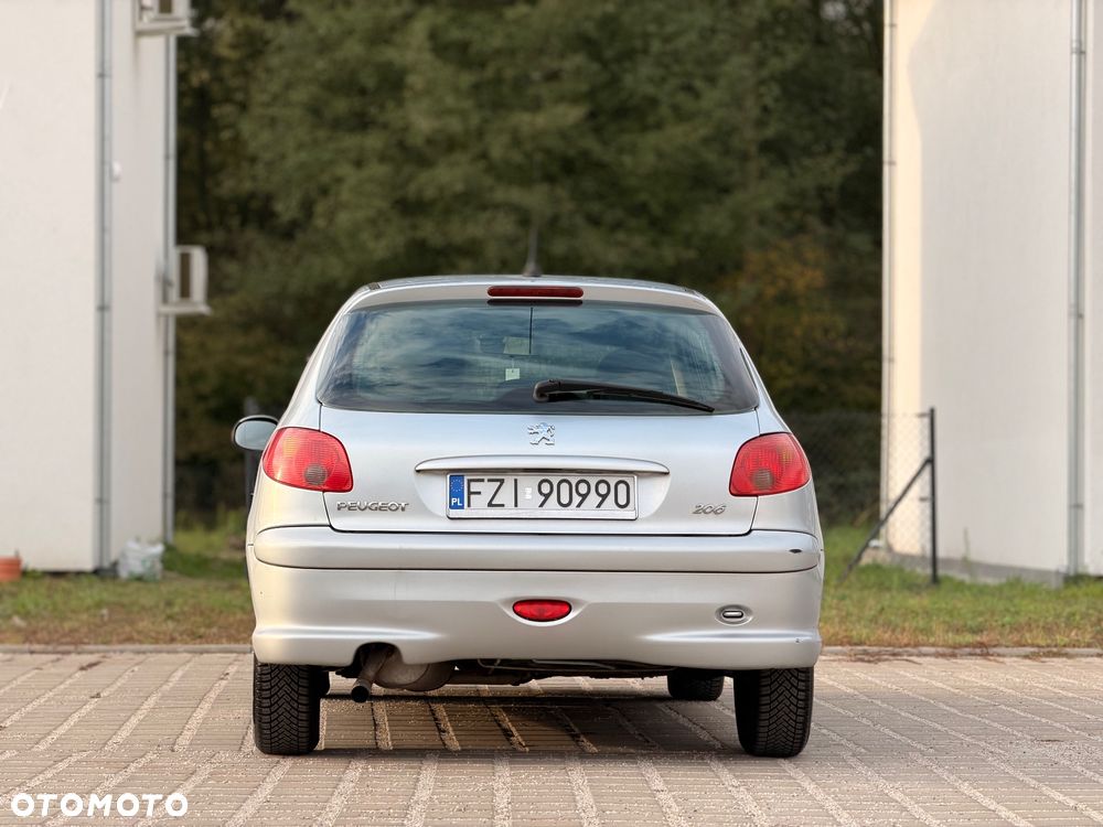 Peugeot 206 - 15