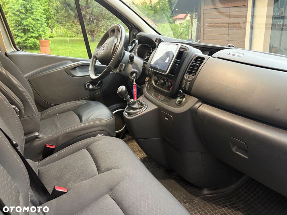 Opel Vivaro - 5