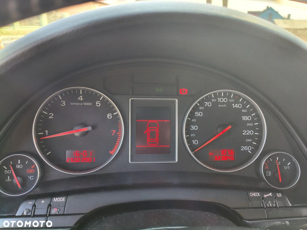 Audi A4 Limousine - 9