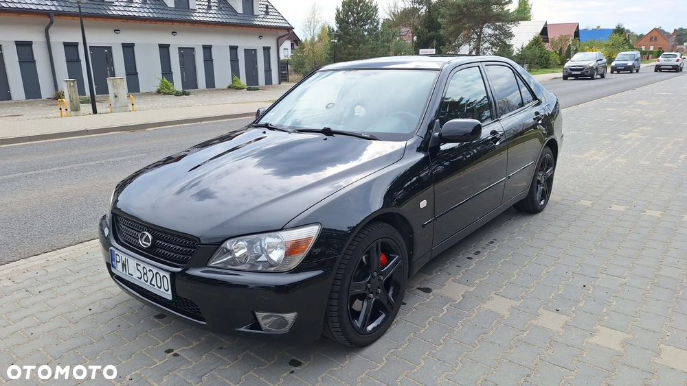 Lexus IS - 1