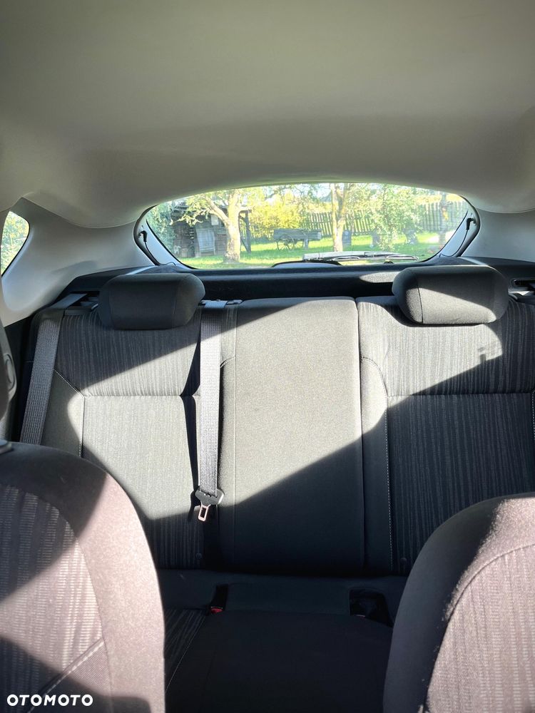 Opel Astra IV 1.6 Edition - 30