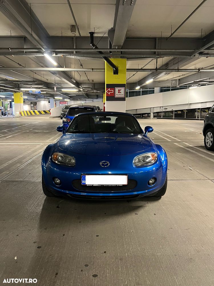 Mazda MX-5 1.8i RC REVOLUTION - 1
