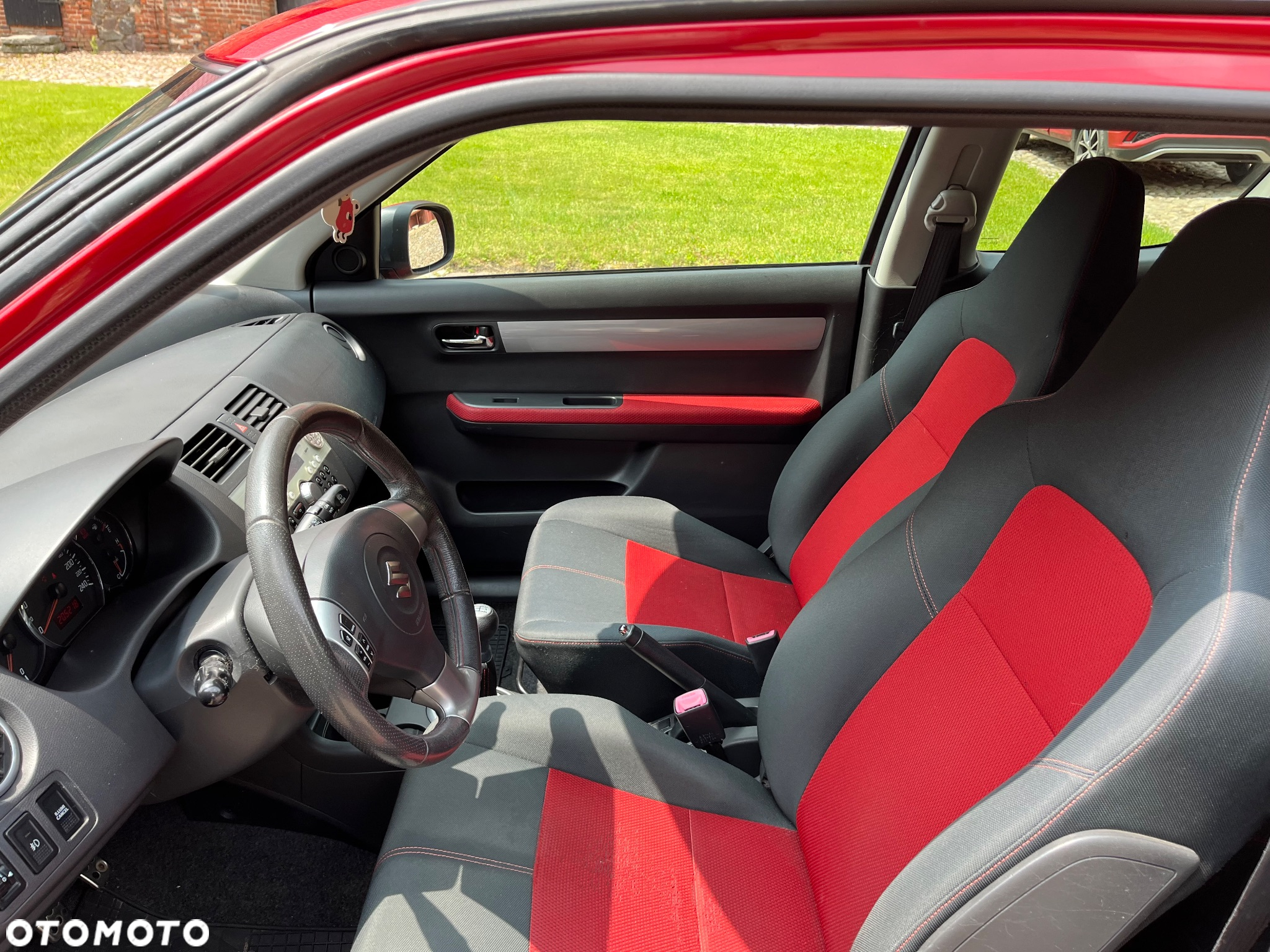 Suzuki Swift 1.6 Sport - 10