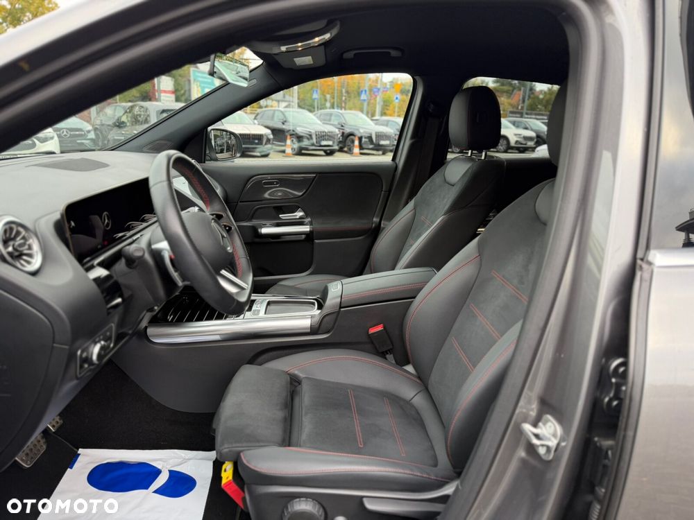Mercedes-Benz GLA 250 e PHEV AMG Line 8G-DCT - 16