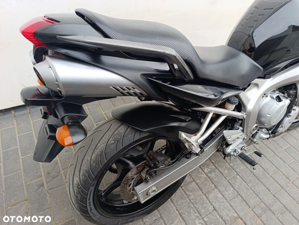Yamaha FZ6 - 22