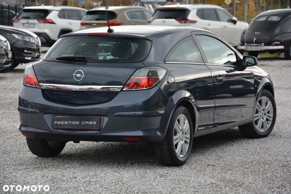 Opel Astra GTC 1.8 - 8