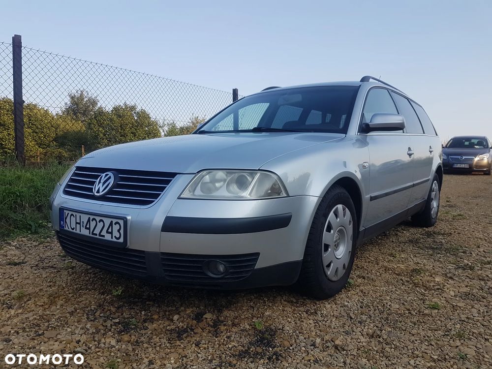 Volkswagen Passat 1.8 5V Turbo Comfortline Family - 1