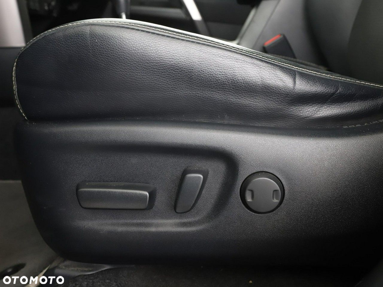 Toyota RAV4 2.5 4x2 Hybrid Style Selection - 36