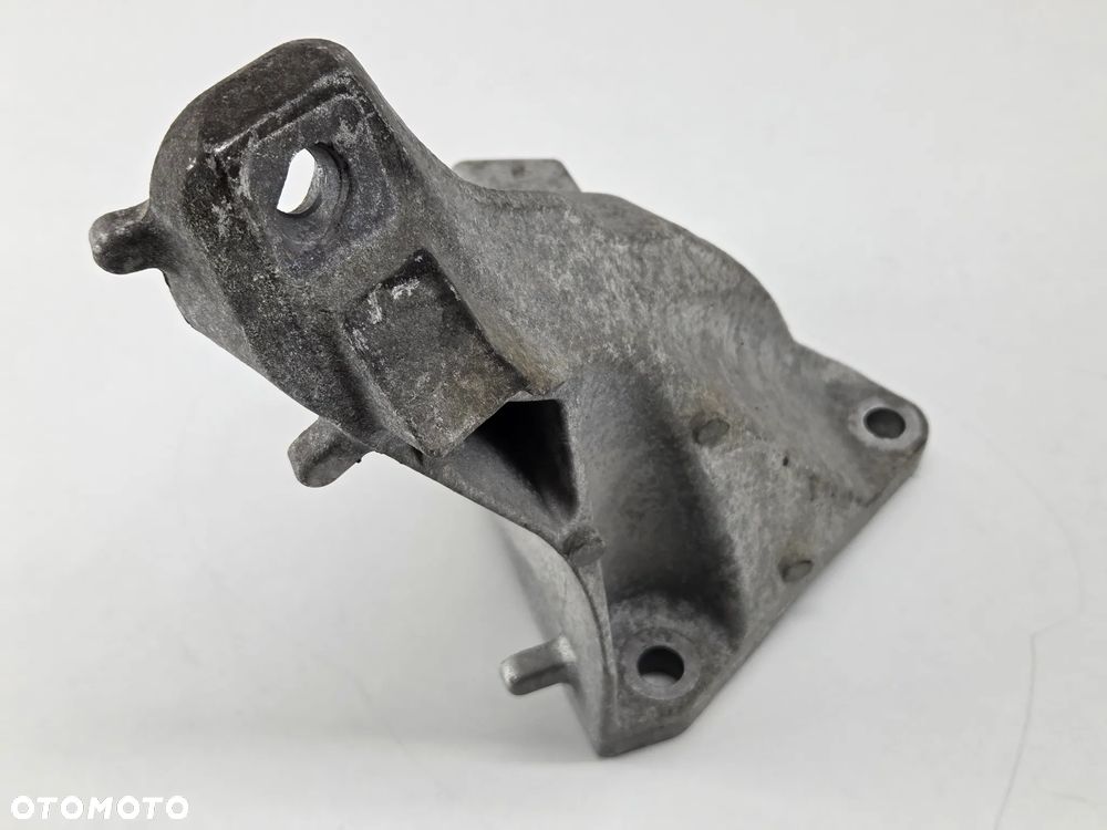 ŁAPA PODUSZKA SILNIKA BMW 3 E90 2.0D 6764574 - 5