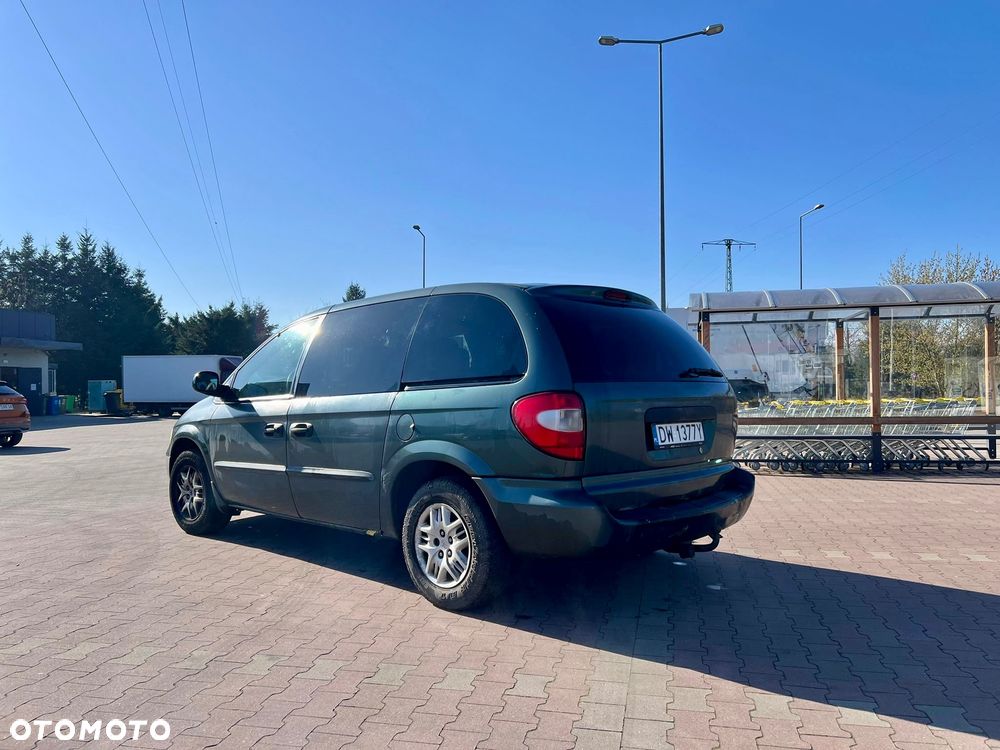 Dodge Caravan - 7