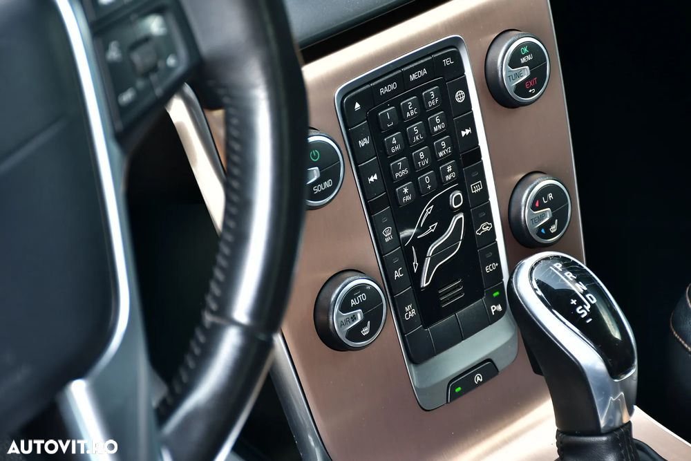 Volvo V40 D3 Geartronic Summum - 8