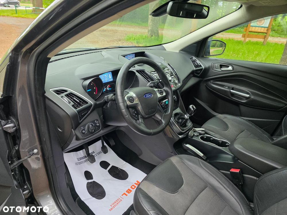 Ford Kuga 2.0 TDCi 4WD Titanium - 17