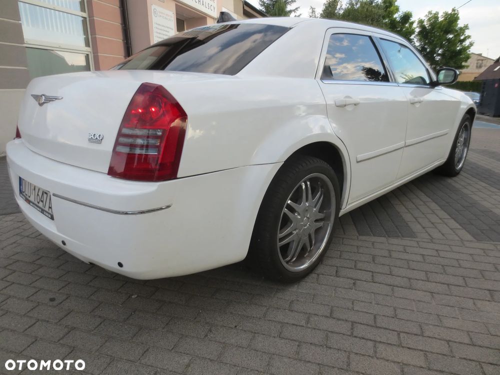 Chrysler 300C - 15