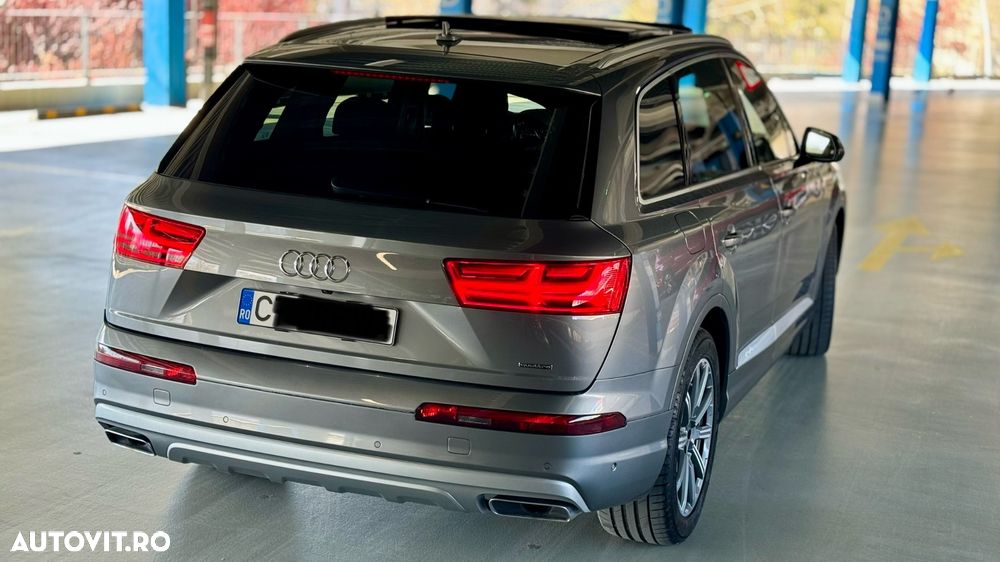 Audi Q7 - 7