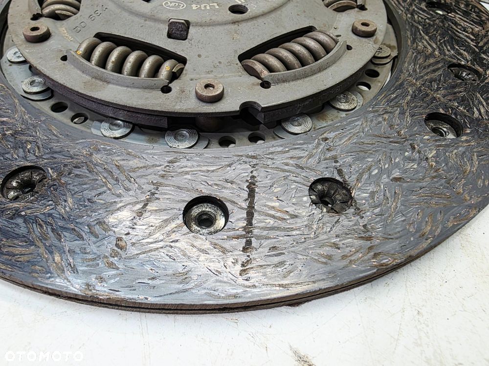KOŁO DWUMASOWE SPRZĘGŁO AUDI A4 B8 A5 2.0 TDI TFSI 0B2105266S 8/26 - 6