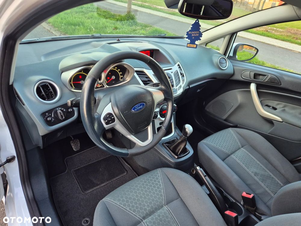Ford Fiesta 1.25 Titanium - 17
