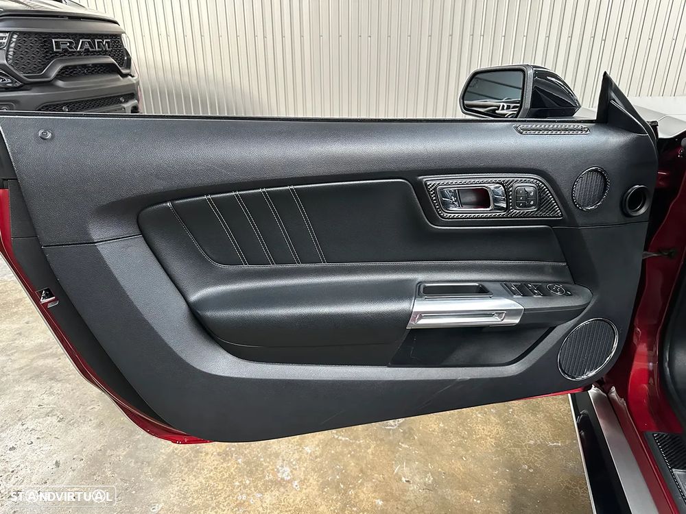 Ford Mustang 2.3i EcoBoost Aut. - 24