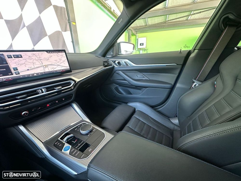 BMW i4 eDrive40 Pack Desportivo M - 24