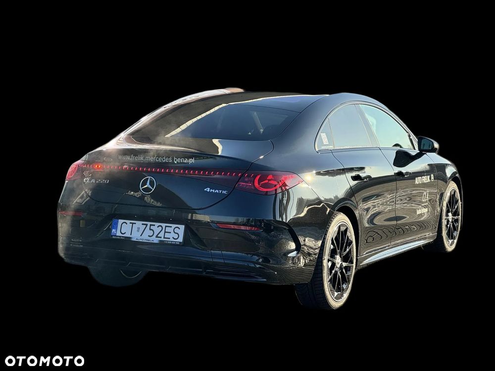 Mercedes-Benz CLA 220 4Matic - 4
