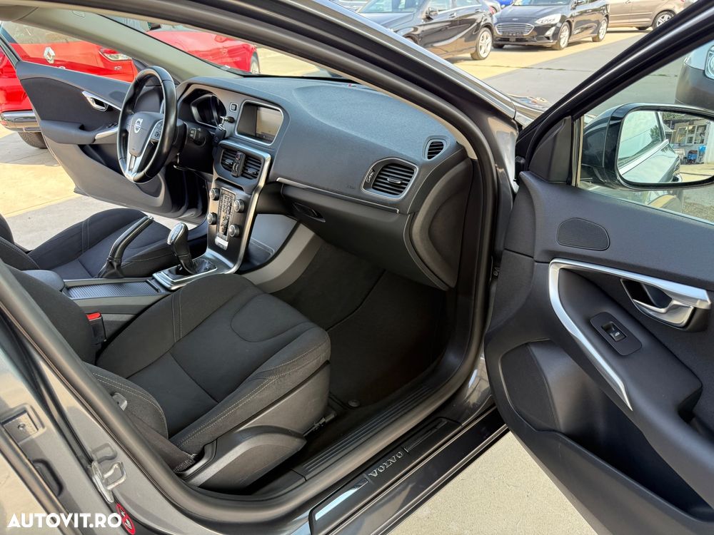 Volvo V40 D2 - 20