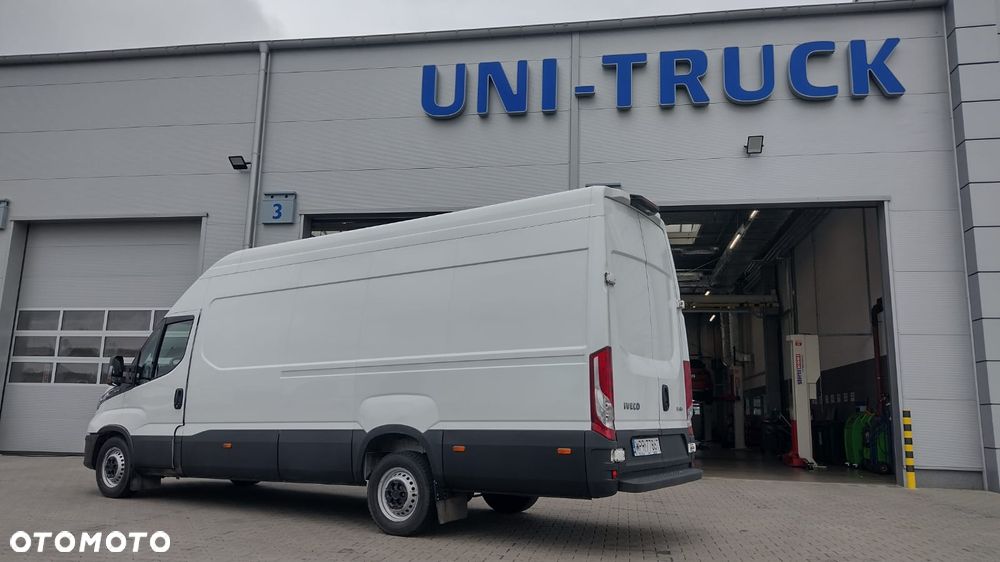 Iveco DAILY furgon 18m3 35S18 manual ASO serwisowany - 4