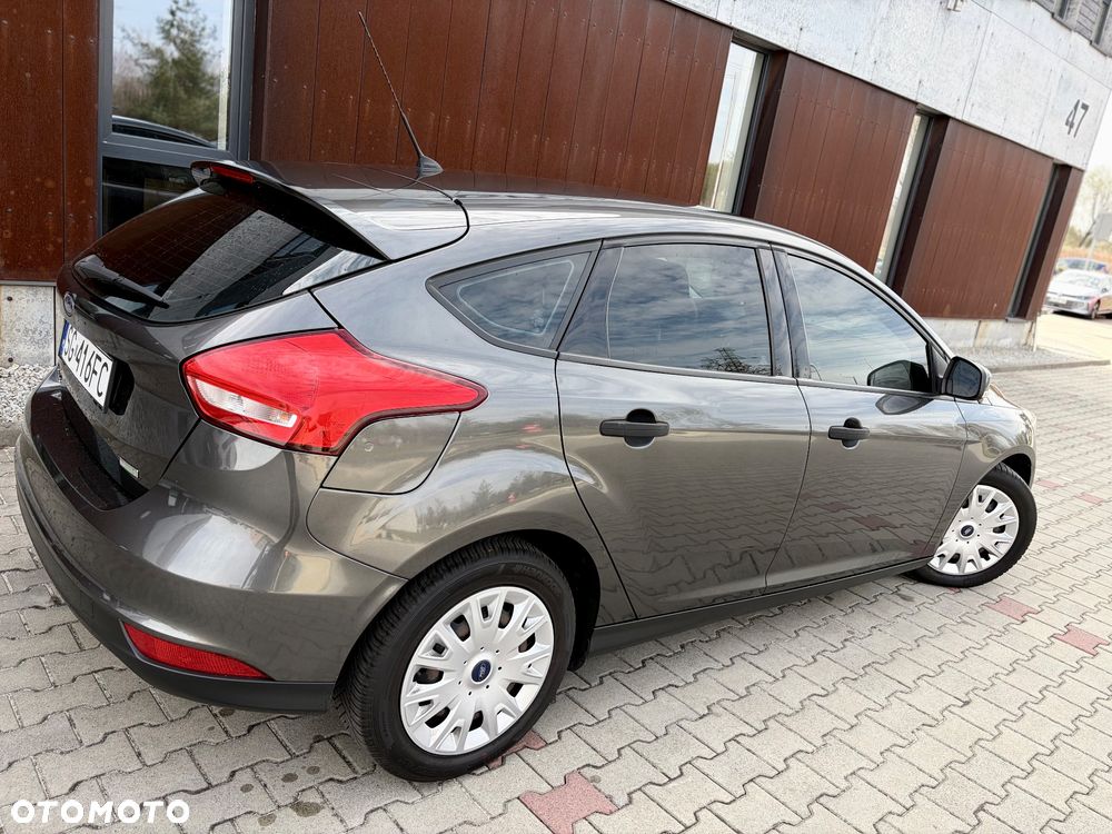 Ford Focus 1.0 EcoBoost 99g Trend - 13